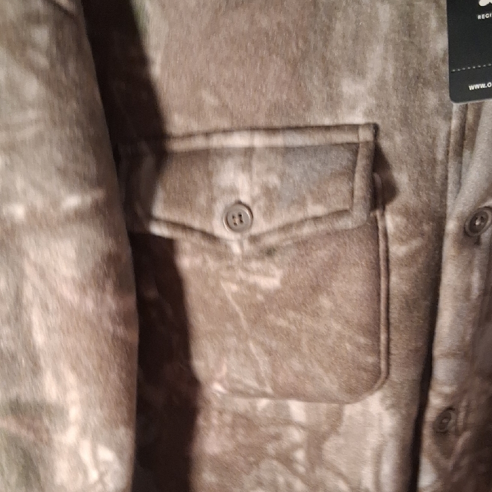 Original Deluxe Brown and Green Camo Button-Up Shirt Jacket - Picture 6 of 10
